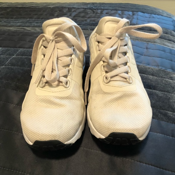 Nike Air Max Zero in Oatmeal - Picture 3 of 12